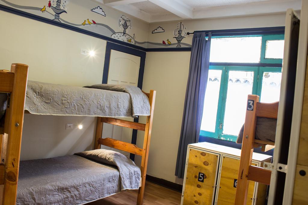 Hostal Forestal Santiago Exterior photo