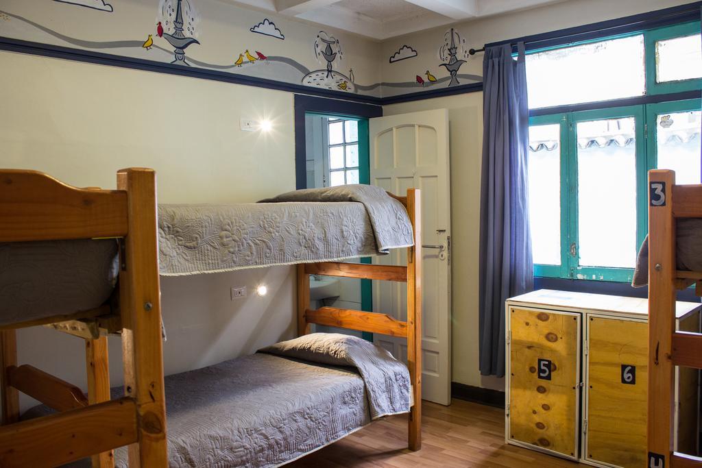 Hostal Forestal Santiago Exterior photo